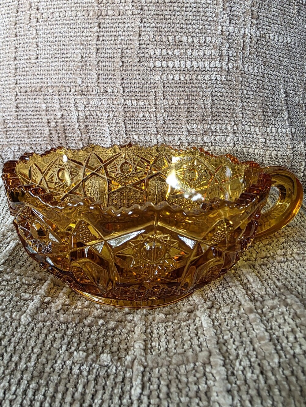 Amber Pressed Glass Serving Bowl with Handle ~ L.E. Smith Glass Company